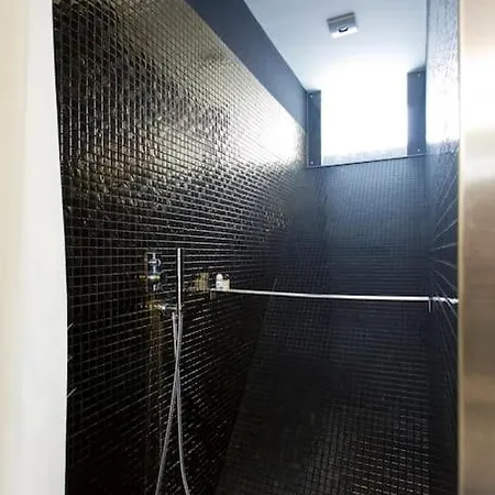 Exclusive Urban Retreat With Plunge Pool & Garden