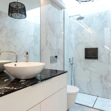 Exclusive Urban Retreat With Plunge Pool & Garden Villa *